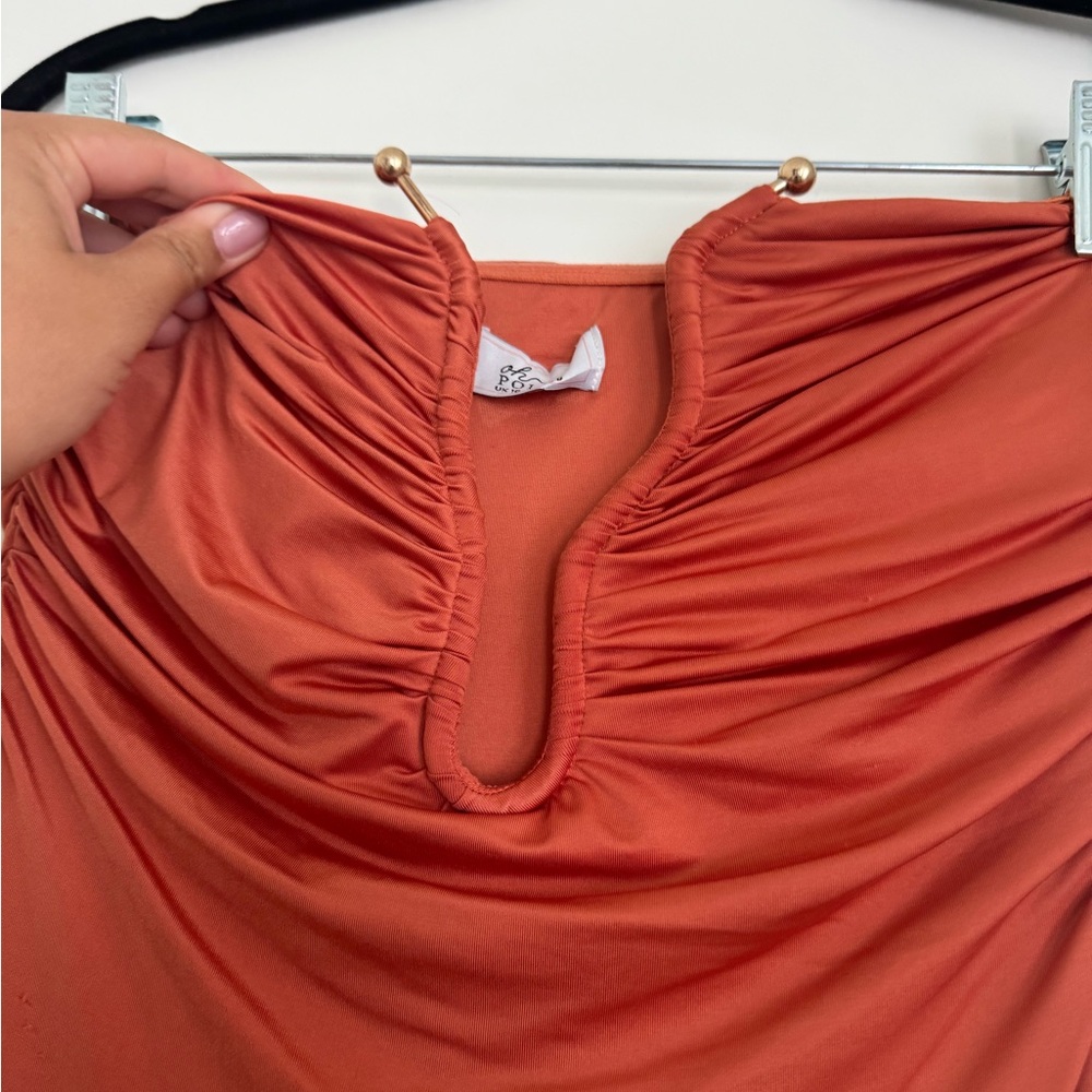 Oh Polly Strapless Rust Dress - Picture 2 of 3